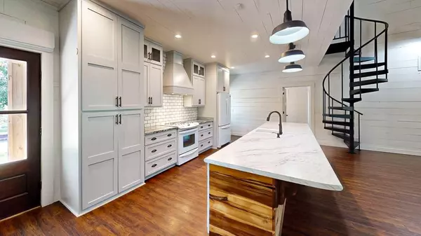 Calhoun City, MS 38916,104 Martin St.