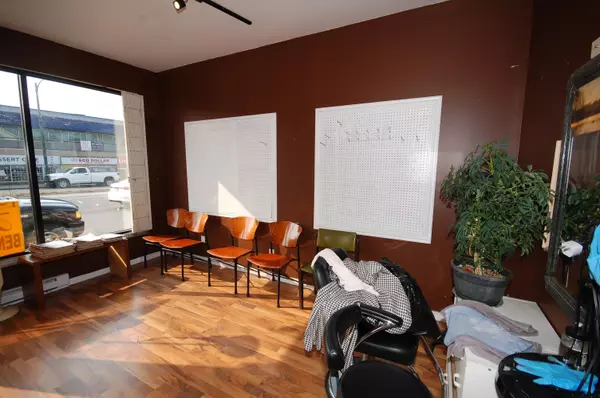 1764 Renfrew ST Vancouver, BC V5M 3H8