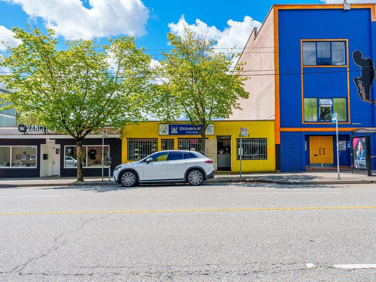 Vancouver, BC V5N 4B6,2211 Commercial DR