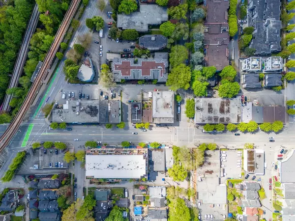 2211 Commercial DR Vancouver, BC V5N 4B6