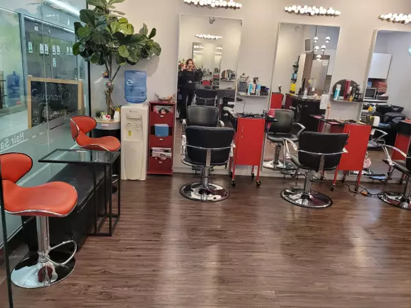 Richmond, BC V6X 0J8,4000 No 3 RD #3180