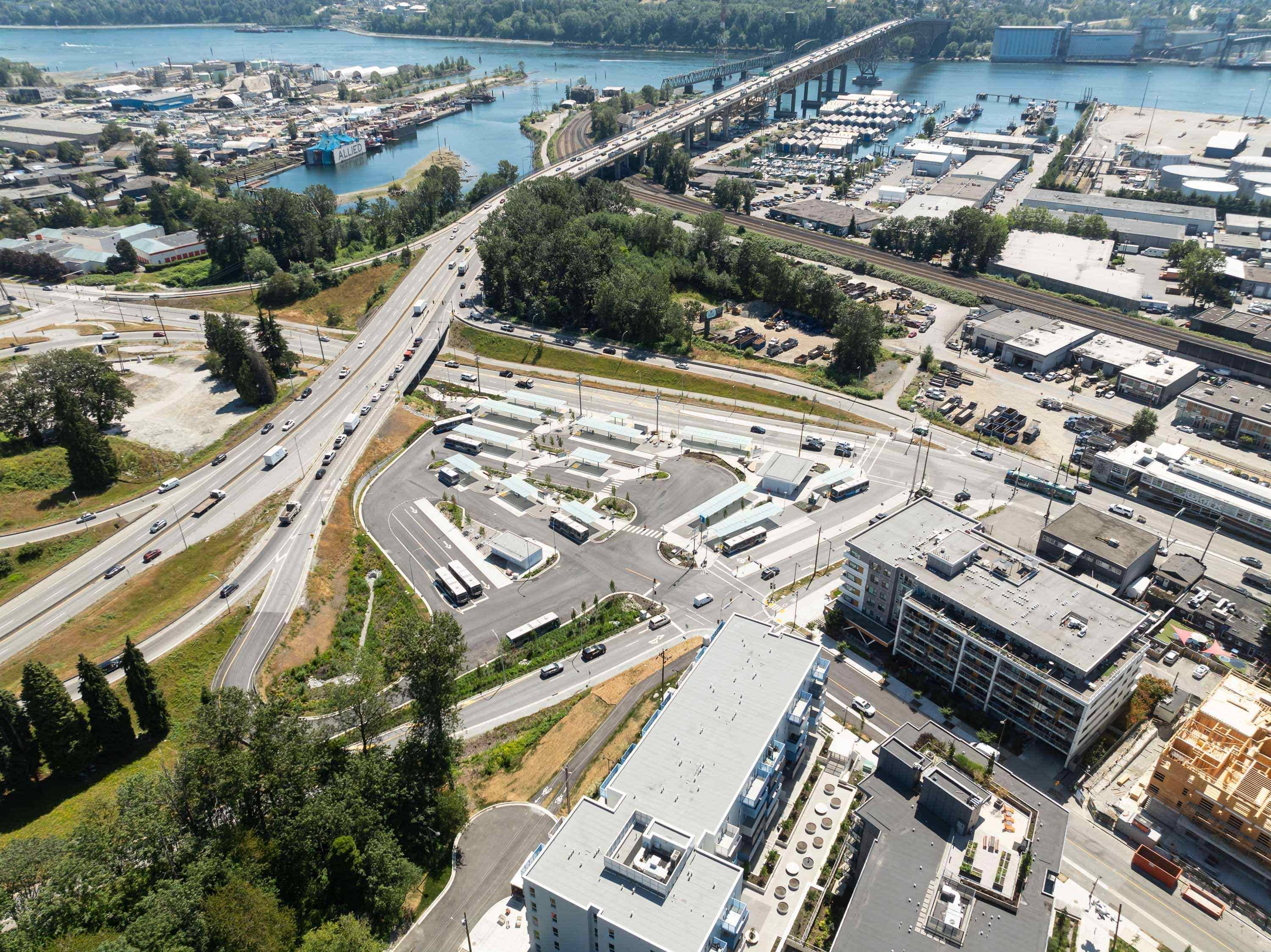 North Vancouver, BC V7J 1G6,1547 Crown ST