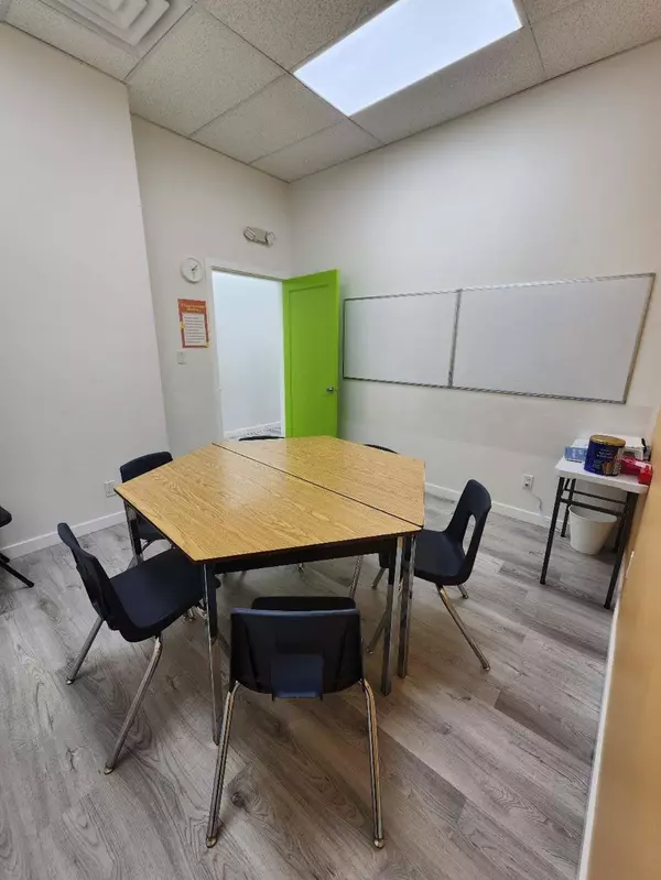 Richmond, BC V6X 3V7,4380 No. 3 RD #1125