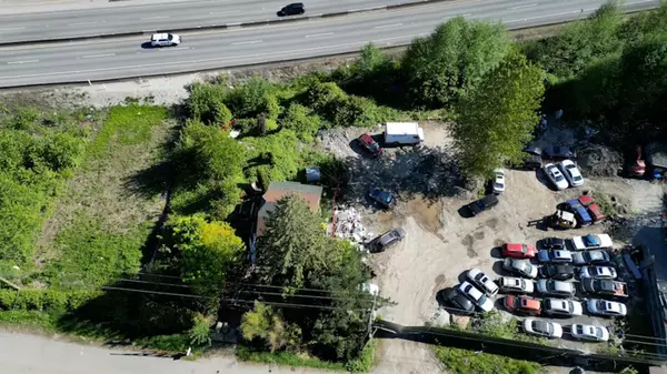 Surrey, BC V3R 2V4,13848 117 AVE
