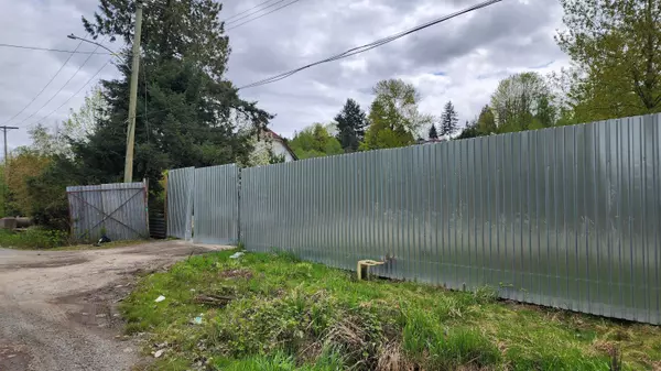 Surrey, BC V3R 2V4,13858 117 AVE