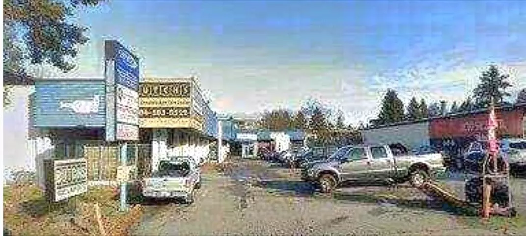 Surrey, BC V3T 2T8,13437 King George BLVD