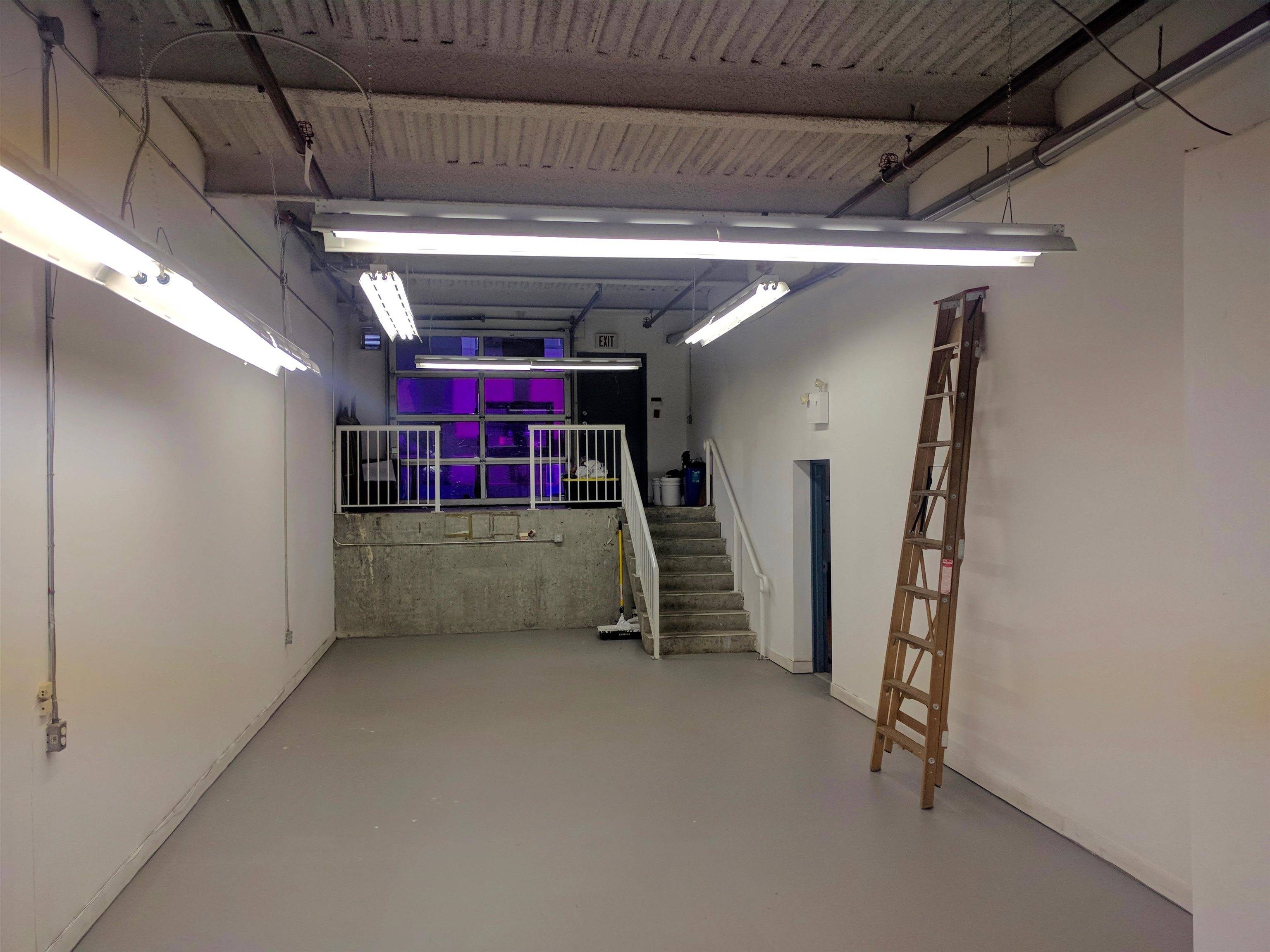 Vancouver, BC V5Y 3X2,338 W 8th AVE #105