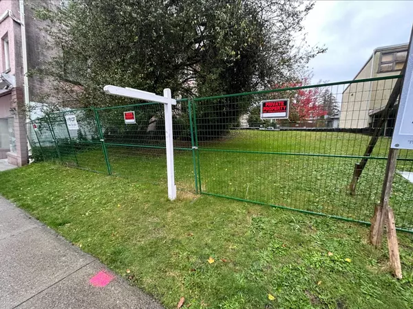 New Westminster, BC V3M 2B7,1113 Sixth AVE