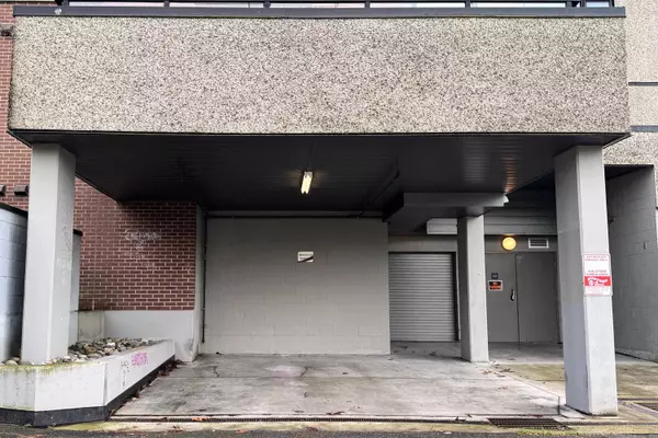 Vancouver, BC V6R 2B4,3407 W Broadway