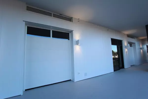 Vancouver, BC V5X 3A2,8188 Manitoba ST #306