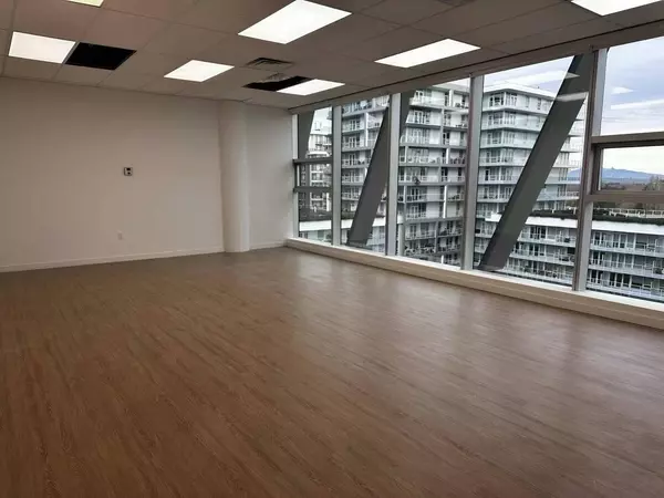 Richmond, BC V7C 4V4,6388 No. 3 RD #900