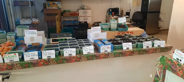 North Vancouver, BC V7N 3Z4,3711 Delbrook AVE #103