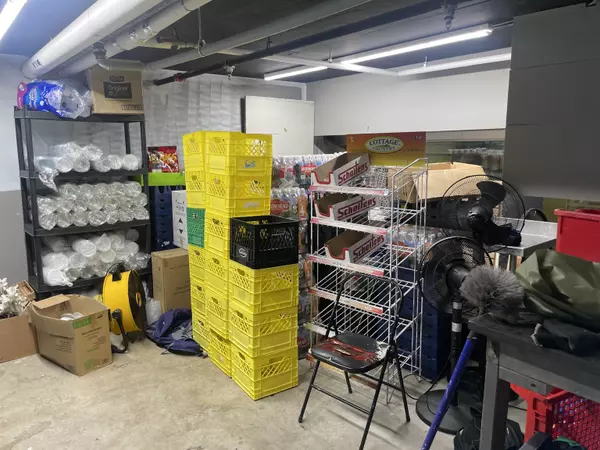 Vancouver, BC V6A 1N4,142 E Hastings ST