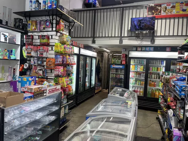 142 E Hastings ST Vancouver, BC V6A 1N4