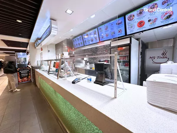 Vancouver, BC V6B 4N4,555 W Hastings ST #14