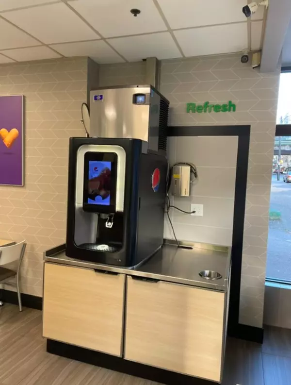 Vancouver, BC V6Z 1A6,722 Smithe ST