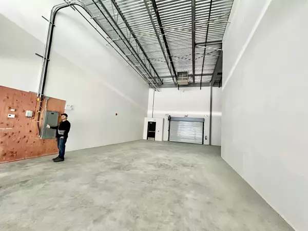 Richmond, BC V6X 2P8,4899 Vanguard RD #A313