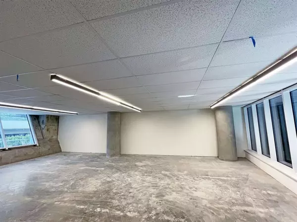 Vancouver, BC V6N 3E6,1281 Hornby St ST #310