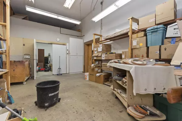 45831 Railway AVE Chilliwack, BC V2P 1L4