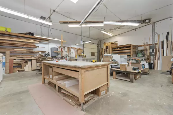 Chilliwack, BC V2P 1L4,45831 Railway AVE