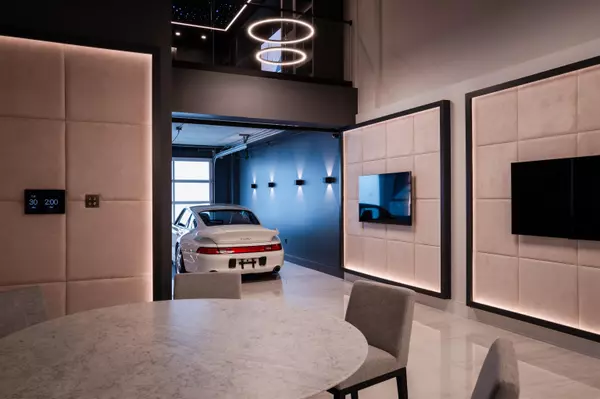 Richmond, BC V6V 0A3,13880 Wireless WAY #136