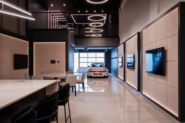 Richmond, BC V6V 0A3,13880 Wireless WAY #136