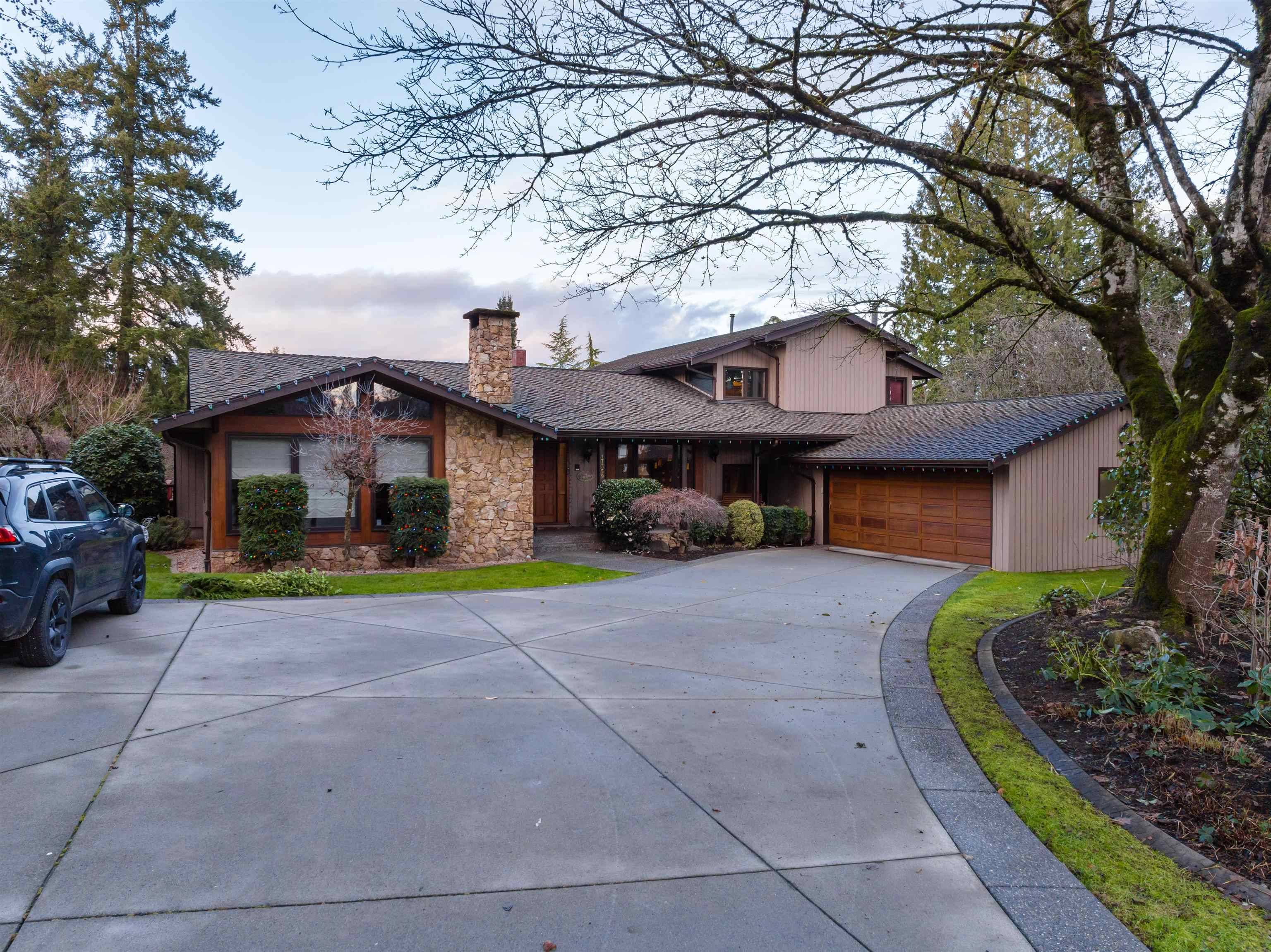 17359 101 AVE, Surrey, BC V4N 4L7