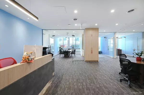 6378 Silver AVE #404, Burnaby, BC V5H 0J2