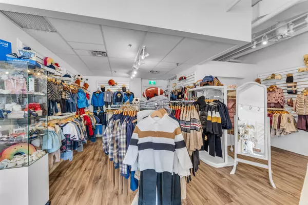 Vancouver, BC V6K 2E9,2581 W Broadway