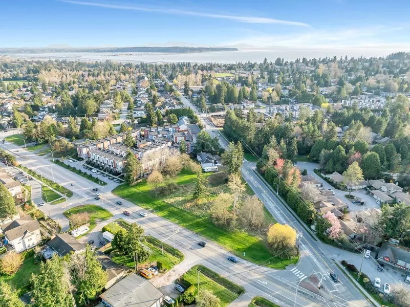 1704 160 ST, Surrey, BC V4A 4X2