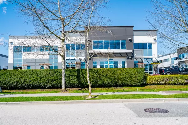 18651 52 AVE #105, 106, Surrey, BC V3S 8E5