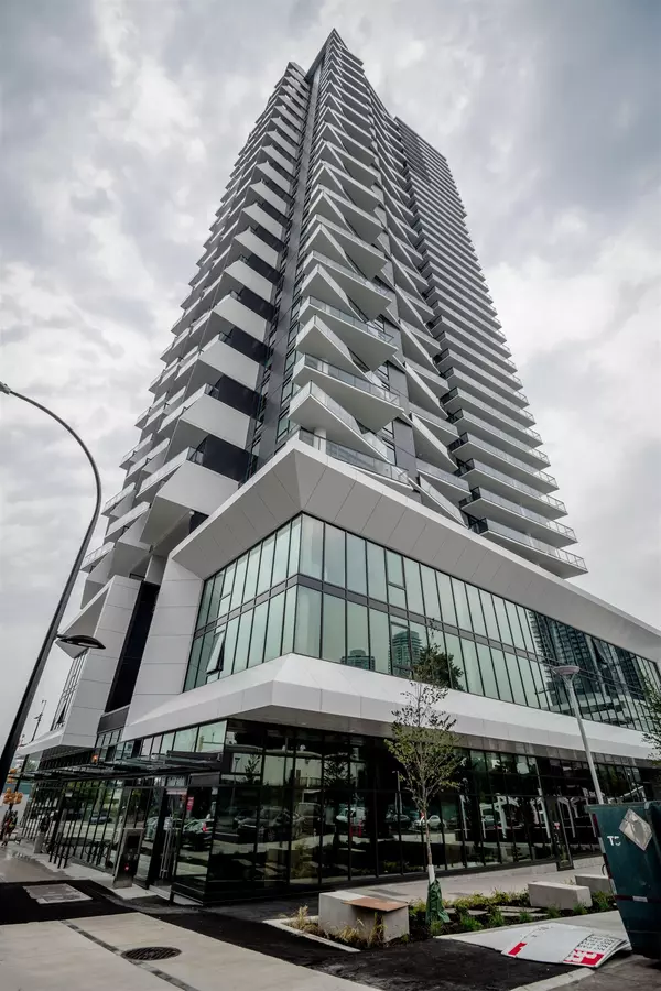 4279 Dawson ST #208, Burnaby, BC V5C 3Y5