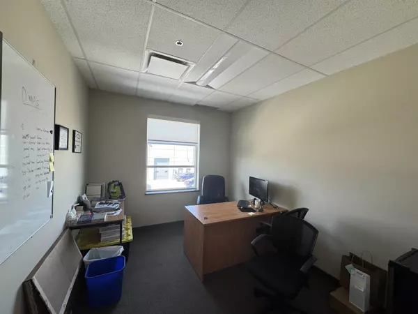 Burnaby, BC V5J 0H1,5108 North Fraser WAY #213