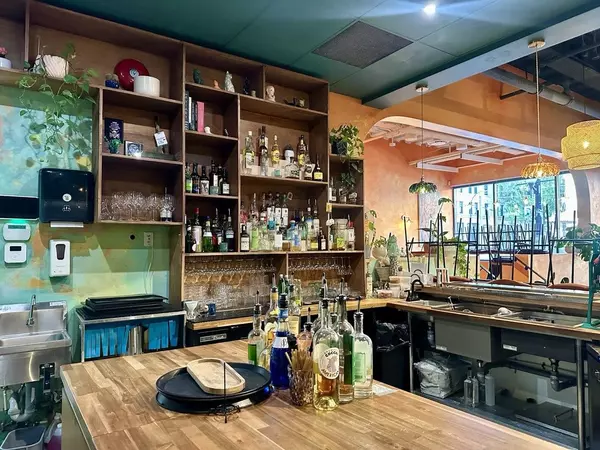 Vancouver, BC V5T 3E6,2650 Main ST