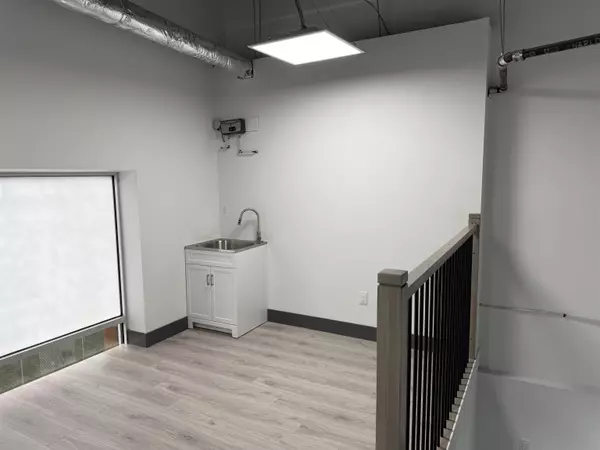 Abbotsford, BC V2T 5X5,1779 Clearbrook RD #203