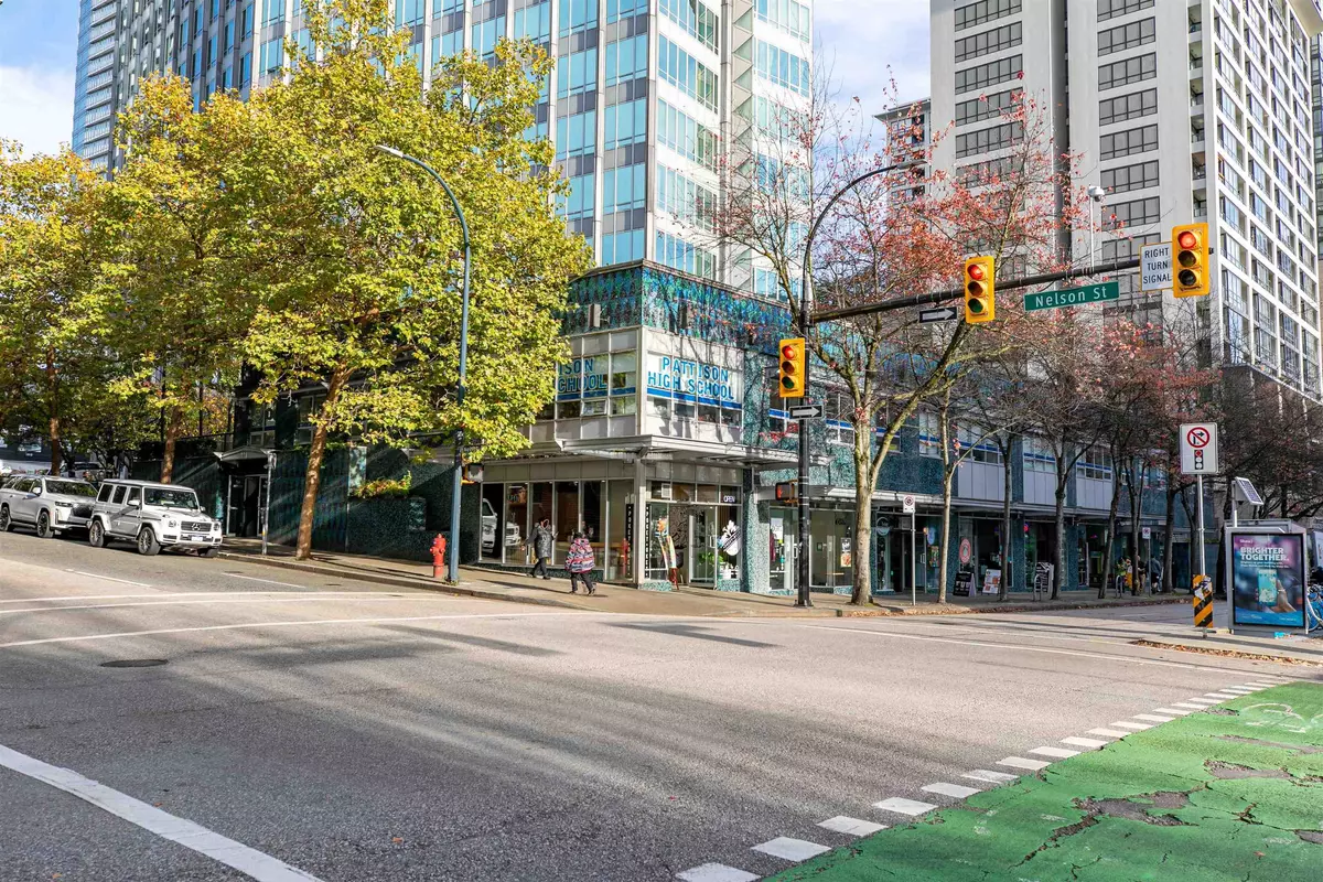 Vancouver, BC V6Z 1V3,993 Hornby ST