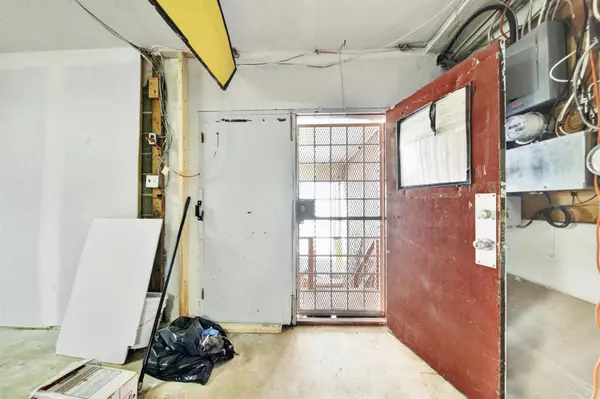 Abbotsford, BC V2S 2G7,33719 Essendene AVE