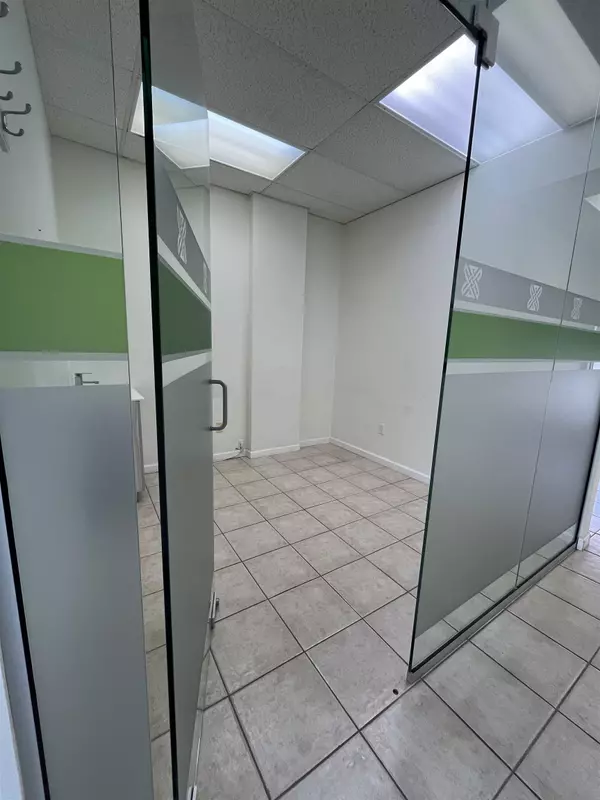 Richmond, BC V6X 3Z8,8888 Odlin CRES #2085