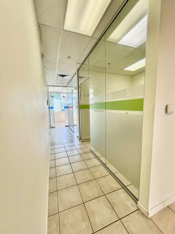 Richmond, BC V6X 3Z8,8888 Odlin CRES #2085