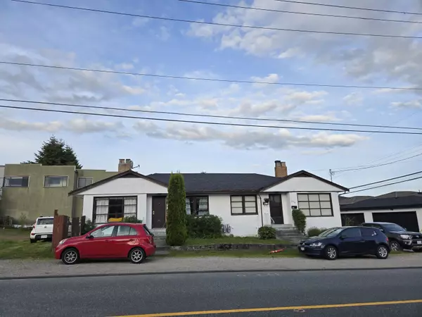 Burnaby, BC V5B 3C8,420 Delta AVE