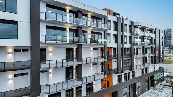 Vancouver, BC V5X 3A2,8188 Manitoba ST #414