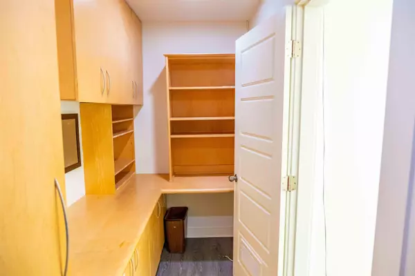 515 W Pender ST #246 Vancouver, BC V6B 6H5