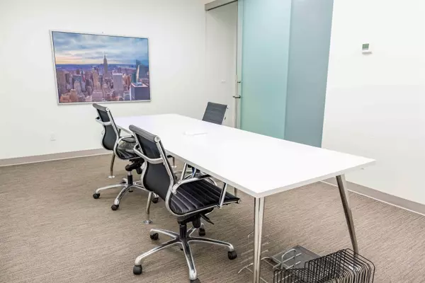 Vancouver, BC V6B 6H5,515 W Pender ST #254