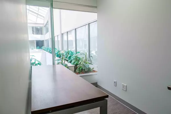 515 W Pender ST #254 Vancouver, BC V6B 6H5