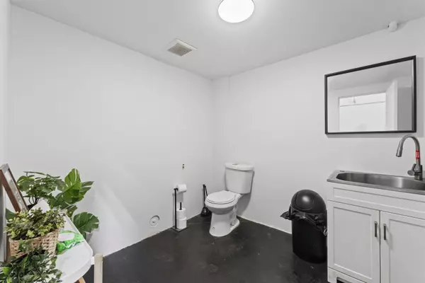 13880 Wireless WAY #110 Richmond, BC V6V 0A3