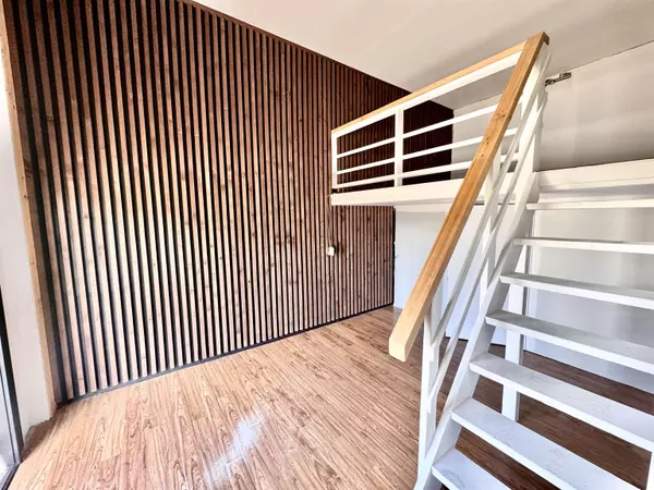 Gibsons, BC V0N 1V8,626 Shaw RD