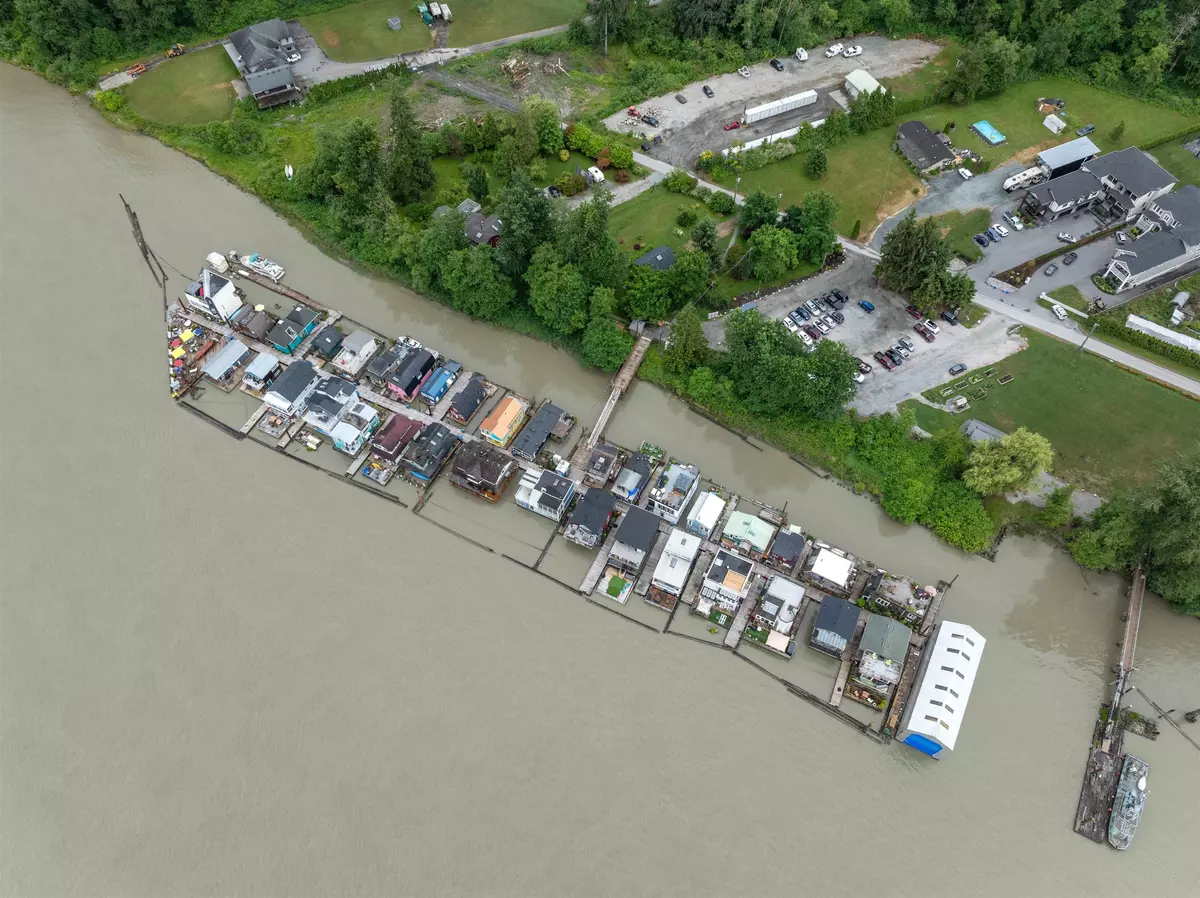 Langley, BC V1M 4B2,10930 208 ST