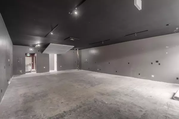 North Vancouver, BC V7P 1V1,1621 Marine DR