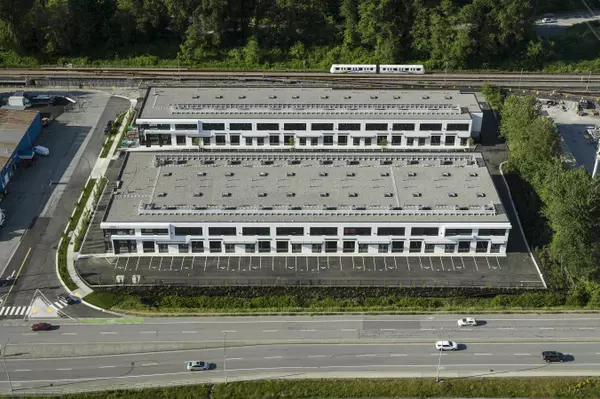 Coquitlam, BC V3B 1Z6,2660 Barnet HWY #111