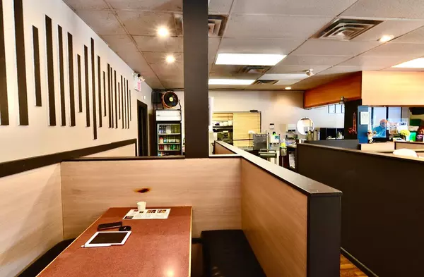 Port Coquitlam, BC V3B 4P4,2579 Lougheed HWY